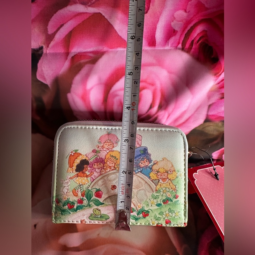Strawberry Shortcake Wallet - Picture 6 of 9